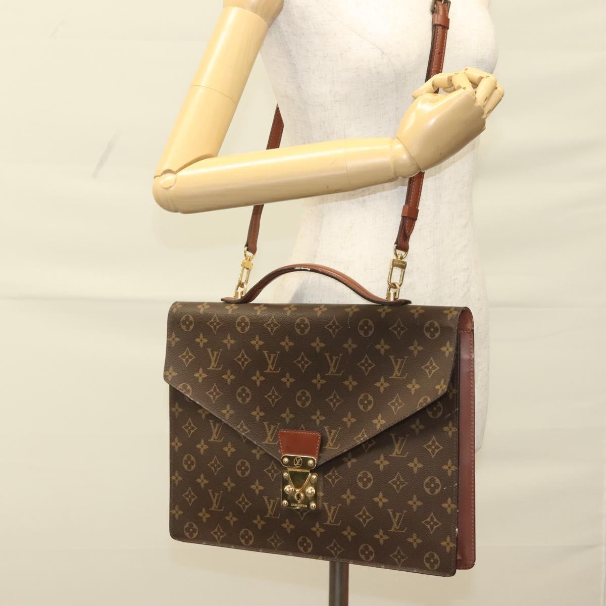 LOUIS VUITTON Monogram Porte Documents Bandouliere Bag M53338 LV Auth 131892A
