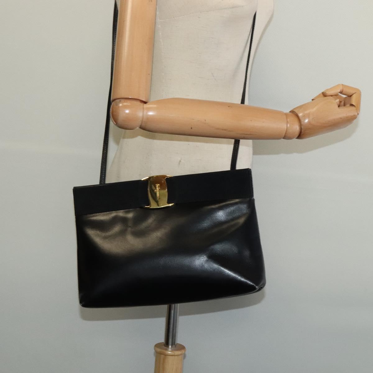 Salvatore Ferragamo Vala Shoulder Bag Leather Black Silver Auth 132421