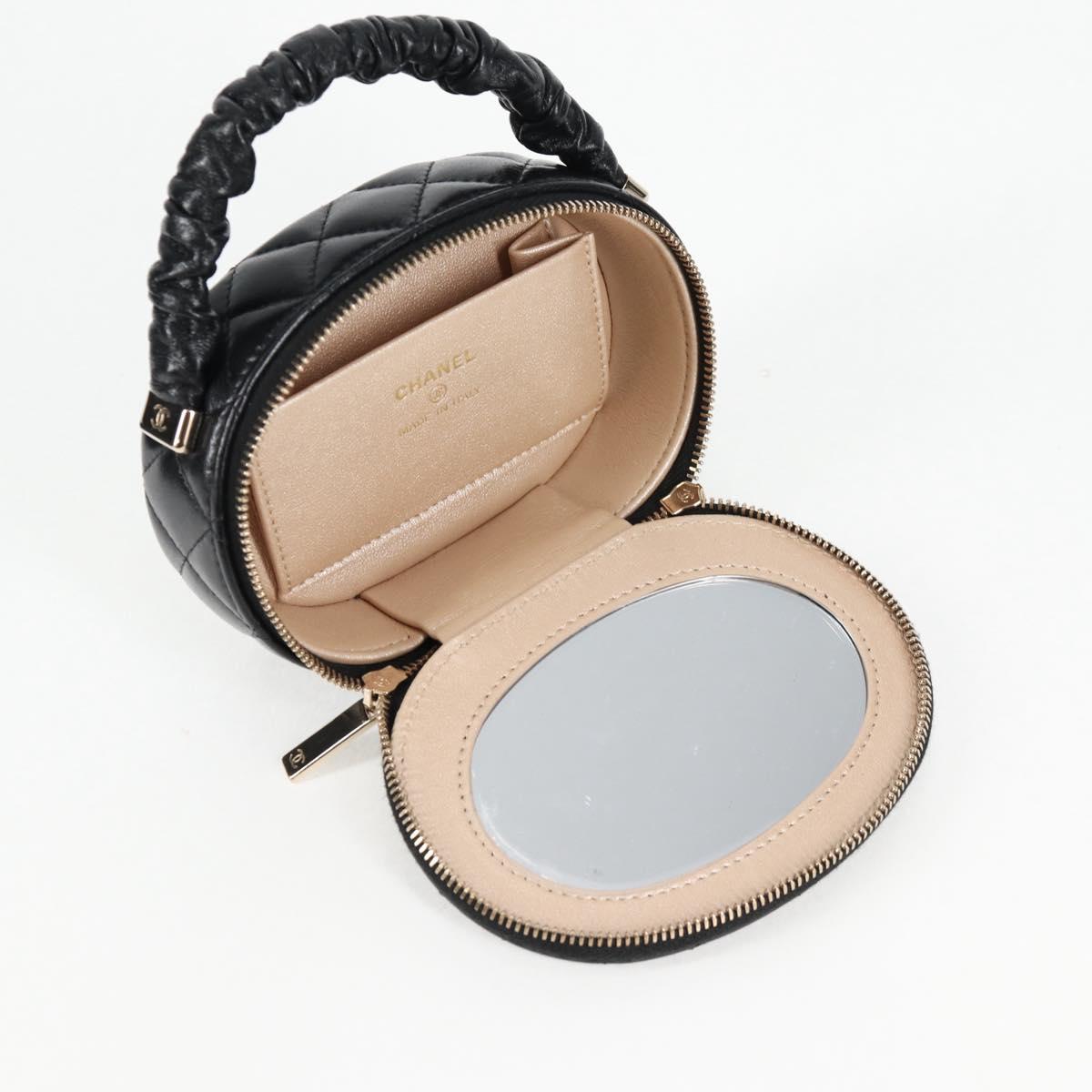CHANEL Matelasse Pouch Lamb Skin Black Gold CC Auth 132970M