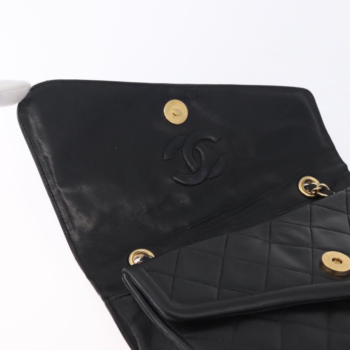 CHANEL Chain Shoulder Bag Leather Black Gold CC Auth 133043