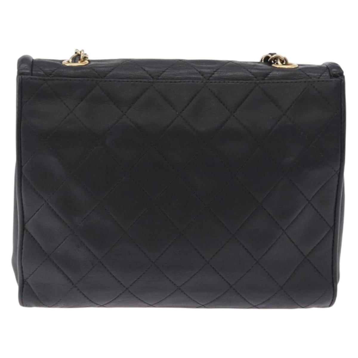 CHANEL Chain Shoulder Bag Leather Black Gold CC Auth 133043