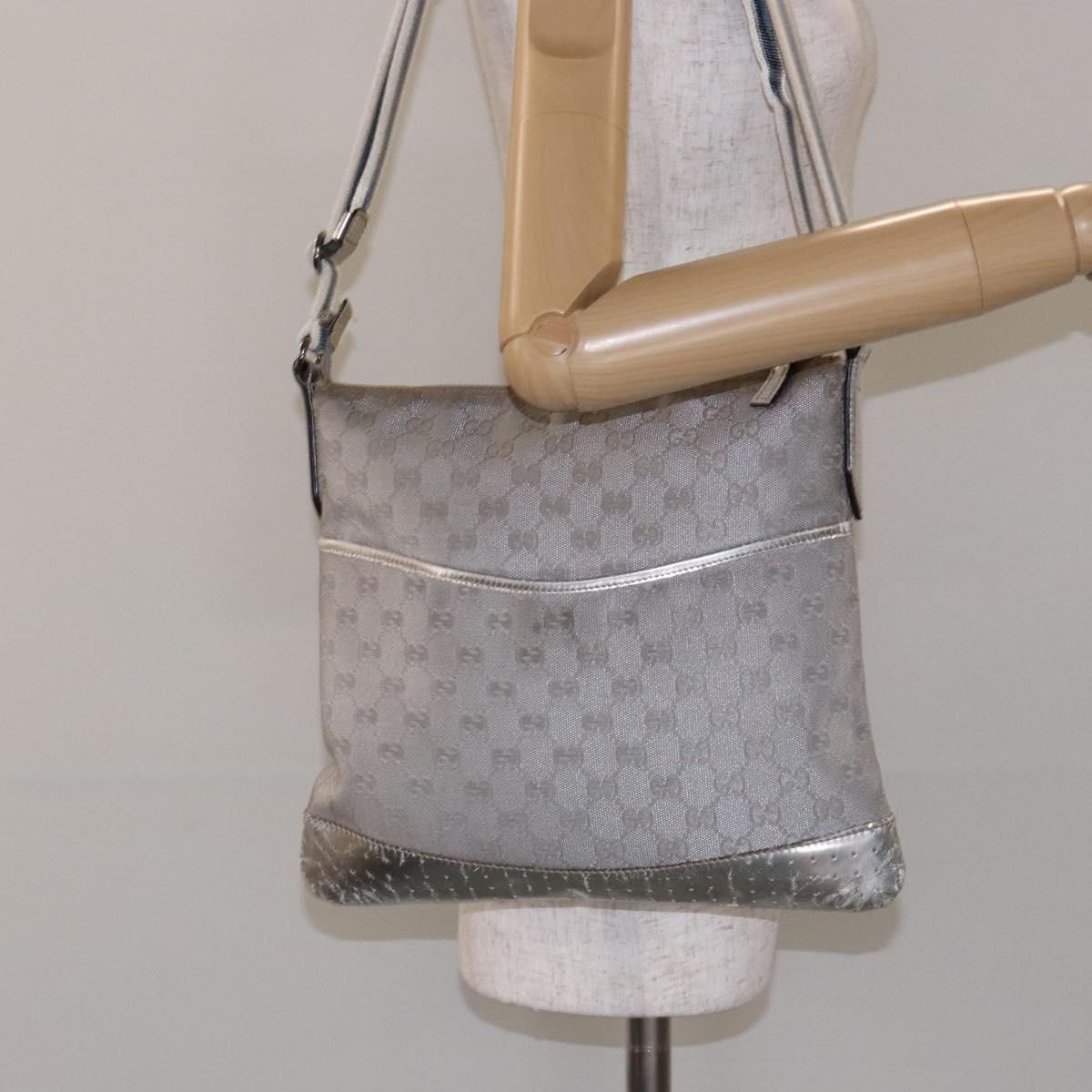GUCCI GG Canvas Sherry Line Shoulder Bag Silver 145857 Auth 133310