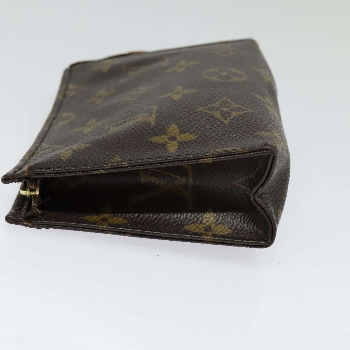 LOUIS VUITTON Monogram Posh Toilette 15 Pouch M47546 LV Auth 133664