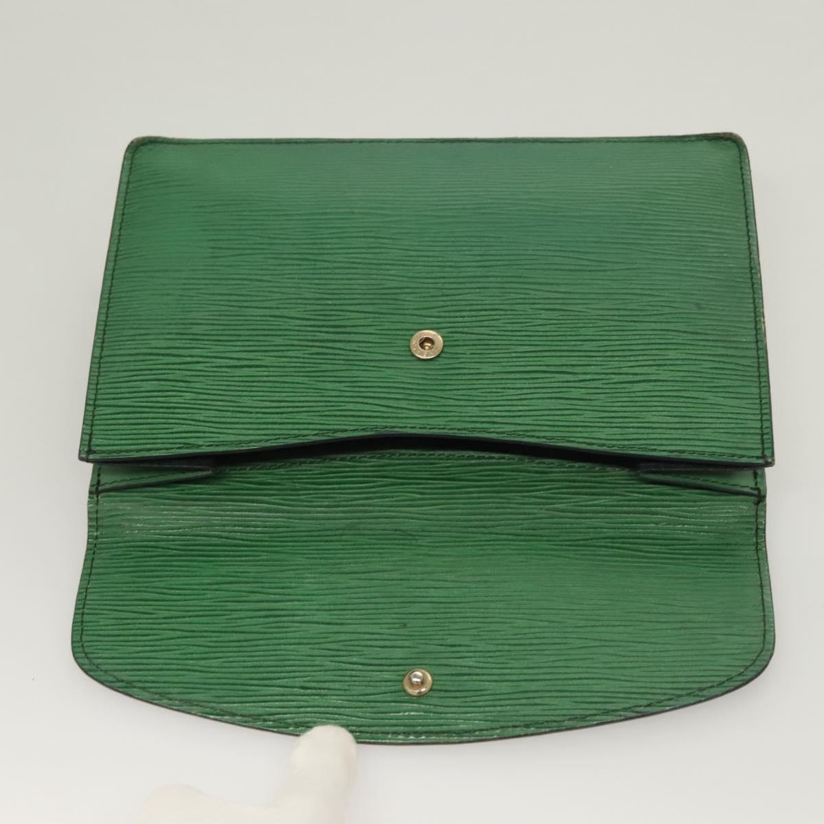 LOUIS VUITTON Epi Montaigne 23 Clutch Bag Green M52664 LV Auth 133690