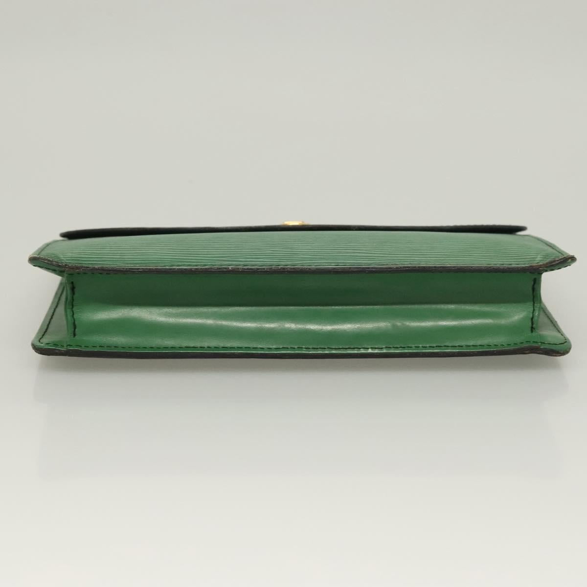 LOUIS VUITTON Epi Montaigne 23 Clutch Bag Green M52664 LV Auth 133690