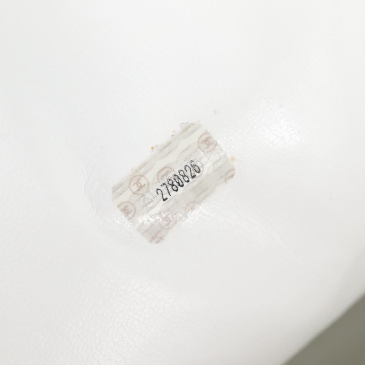 CHANEL Matelasse Chain Shoulder Bag Lamb Skin White CC Auth 134221