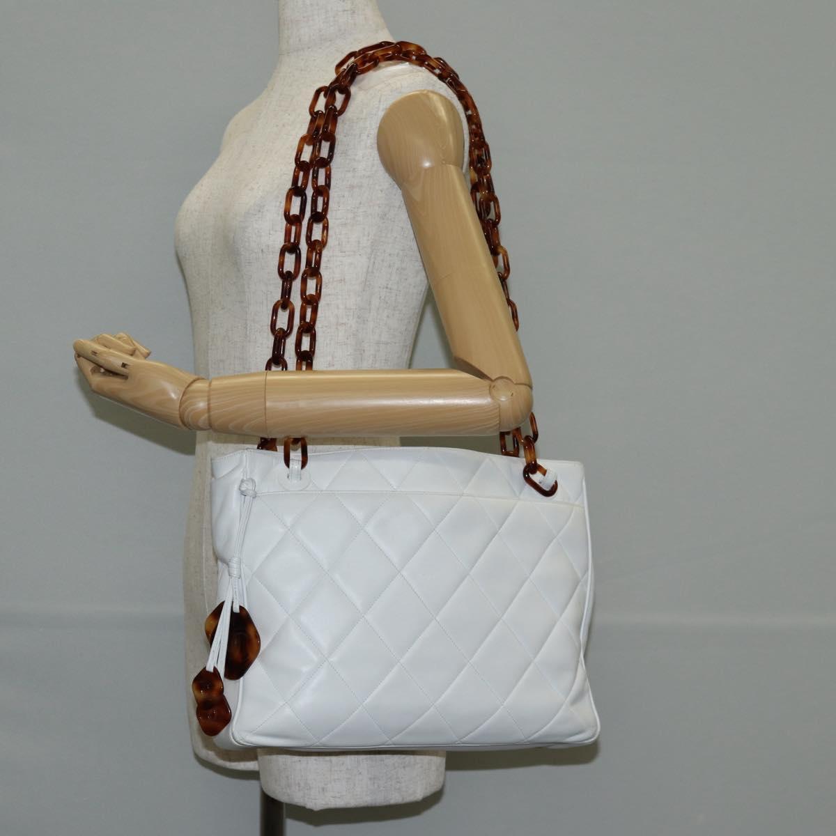 CHANEL Matelasse Chain Shoulder Bag Lamb Skin White CC Auth 134221