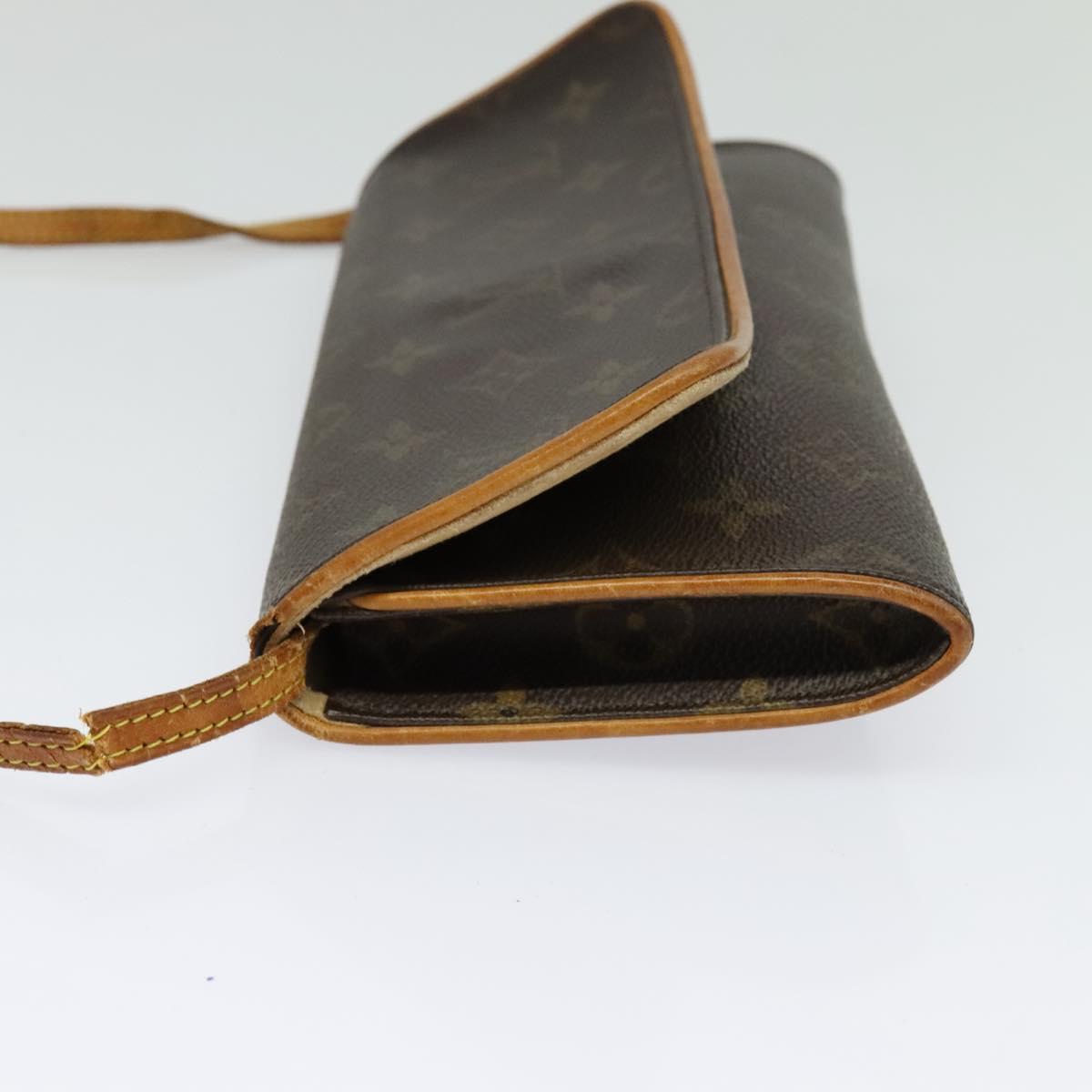 LOUIS VUITTON Monogram Pochette Twin GM Shoulder Bag M51852 LV Auth 134386