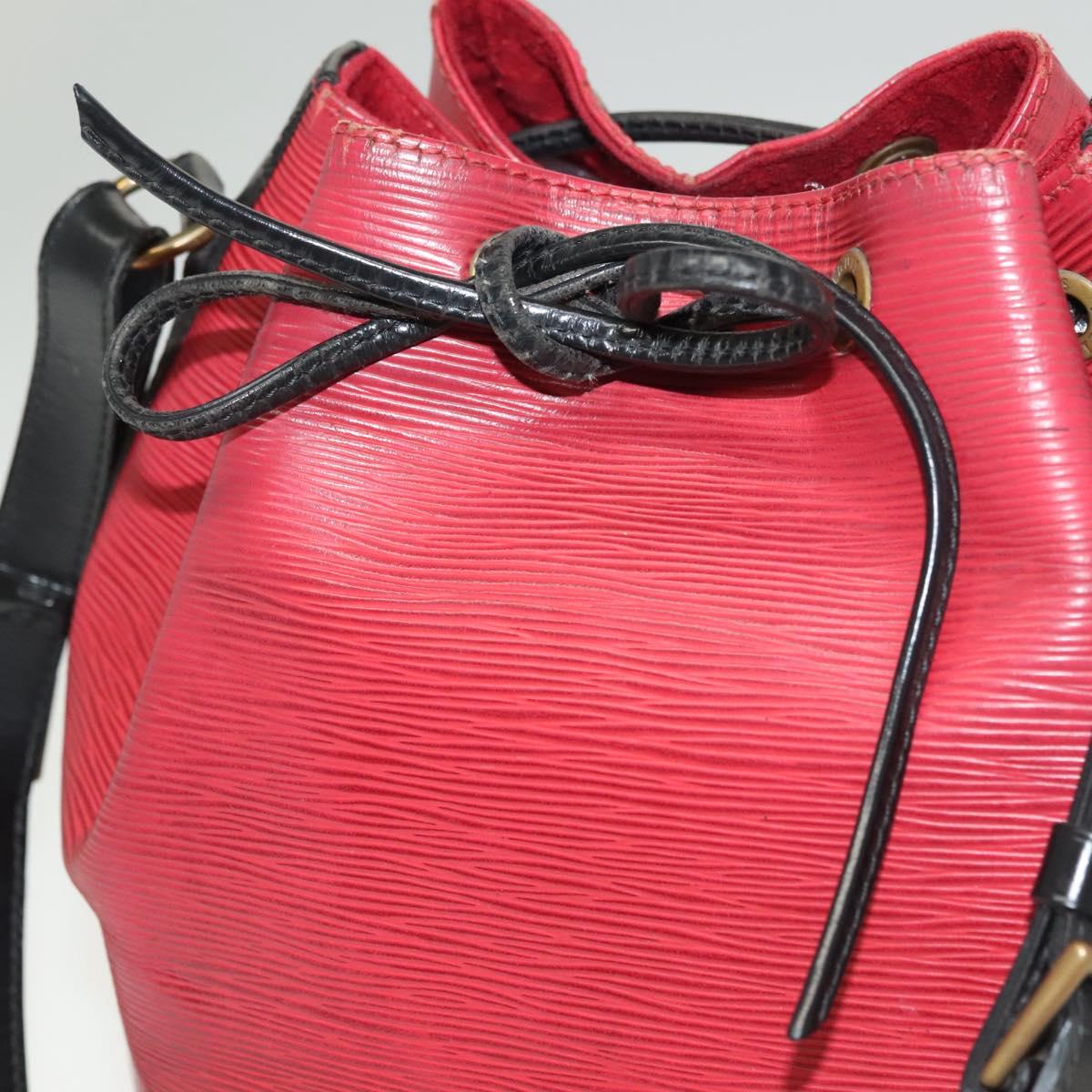 LOUIS VUITTON Epi Petit Noe Bag BiColor Black Red M44017 LV Auth 134840