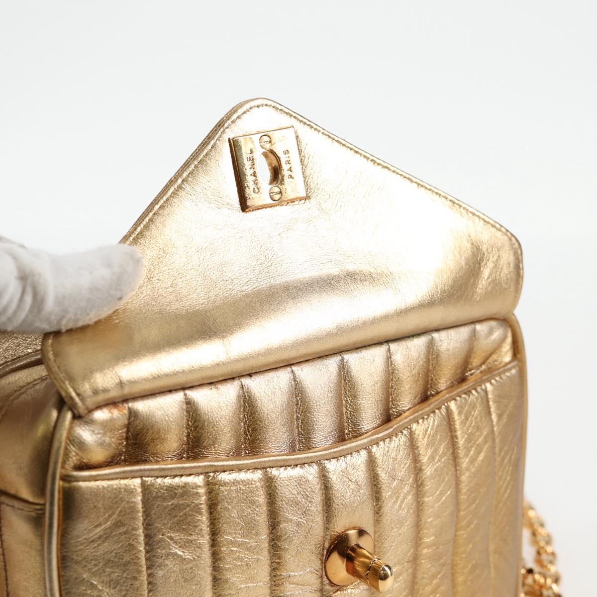 CHANEL Matelasse Chain Shoulder Bag Lamb Skin Red Gold CC Auth 134958SV