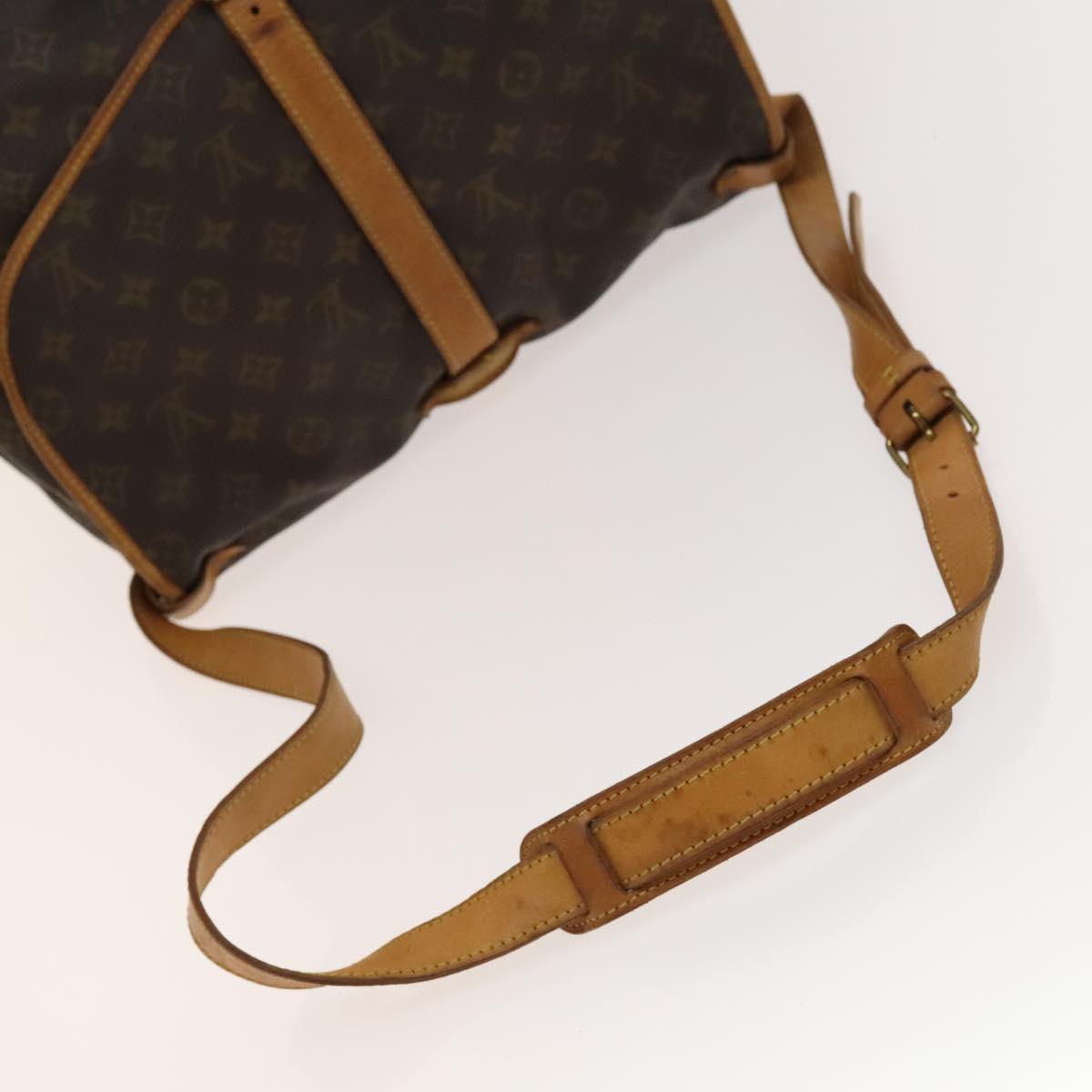 LOUIS VUITTON Monogram Saumur 35 Shoulder Bag M42254 LV Auth 134974