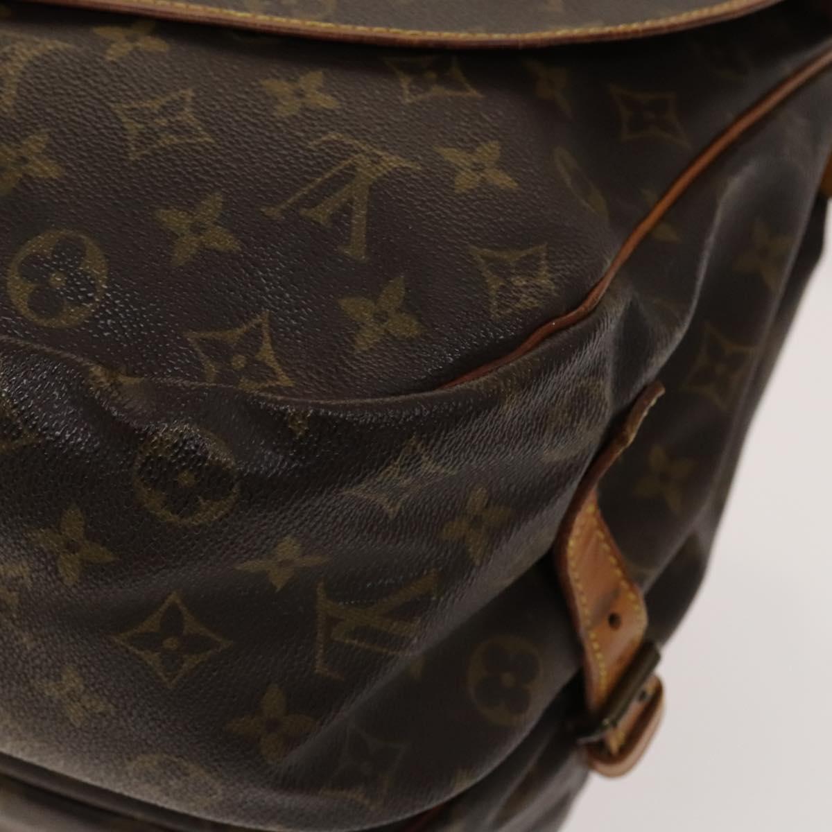 LOUIS VUITTON Monogram Saumur 35 Shoulder Bag M42254 LV Auth 135031