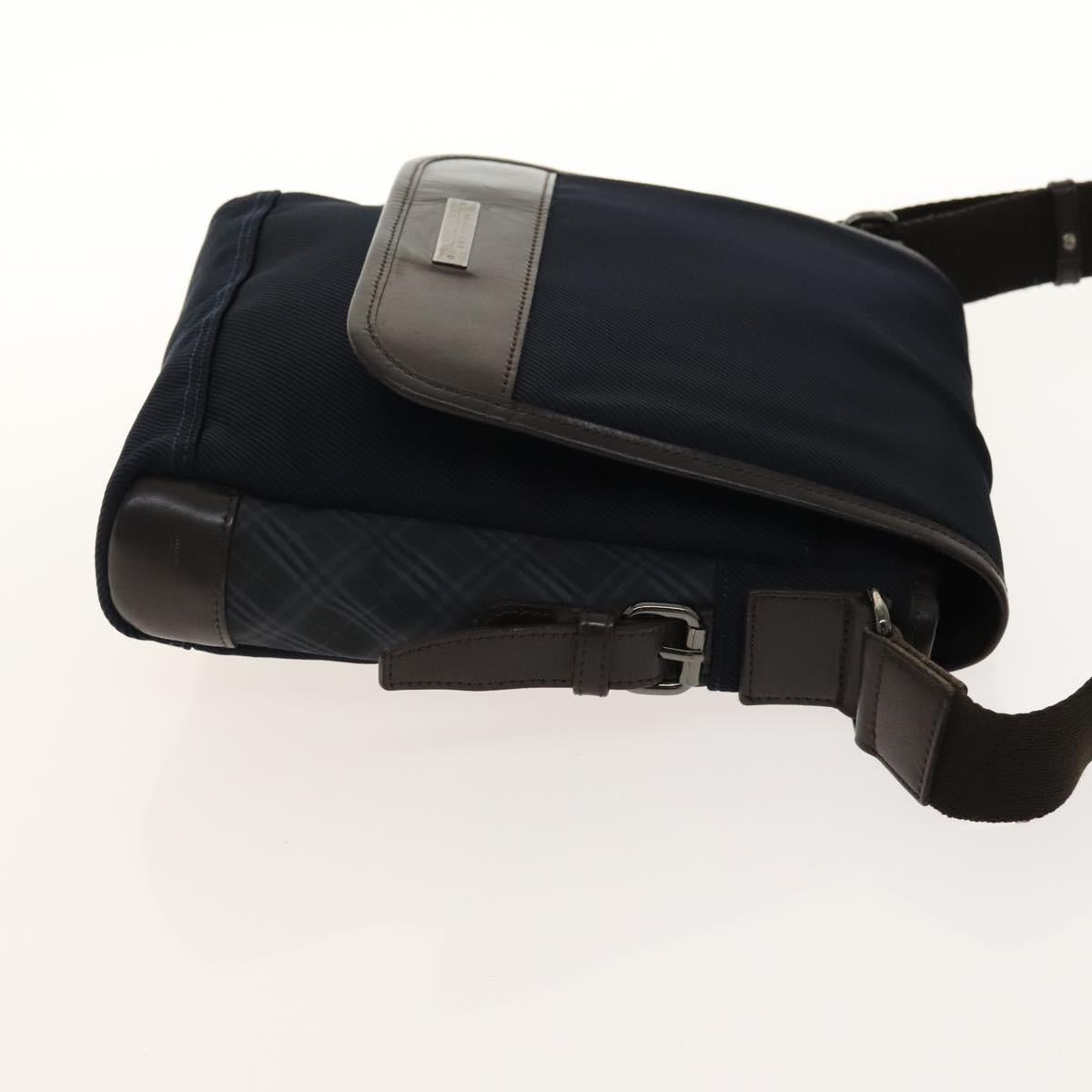 Burberrys Nova Check Black Label Blue Label Pouch Nylon 3Set Navy Auth 135071