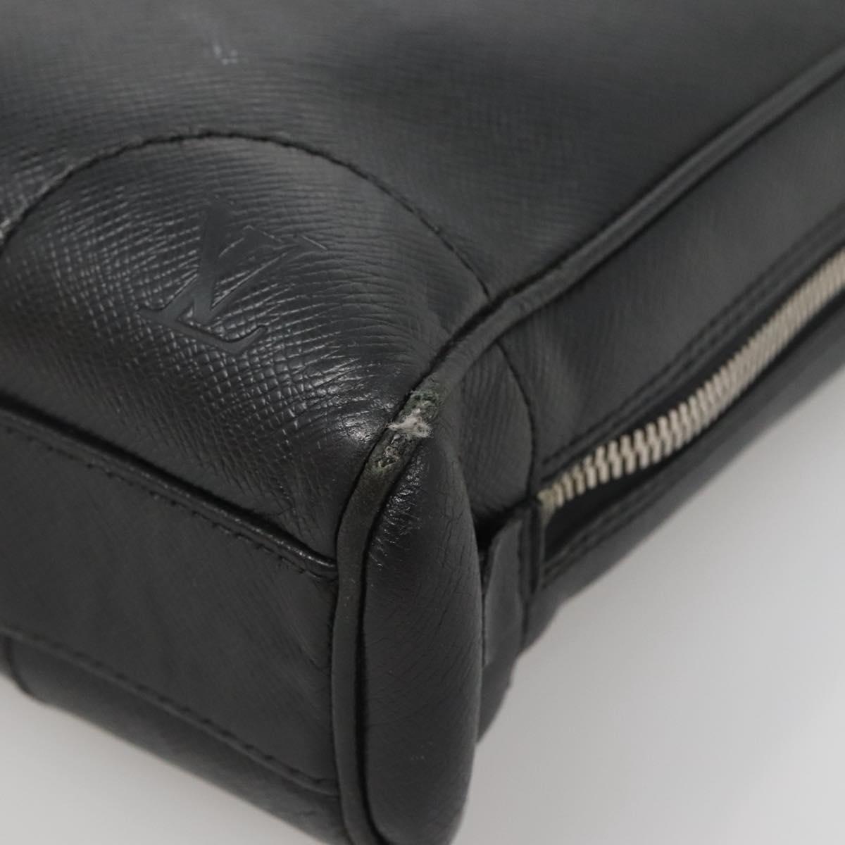 LOUIS VUITTON Taiga Igor Business Bag Boreal M31172 LV Auth 135105