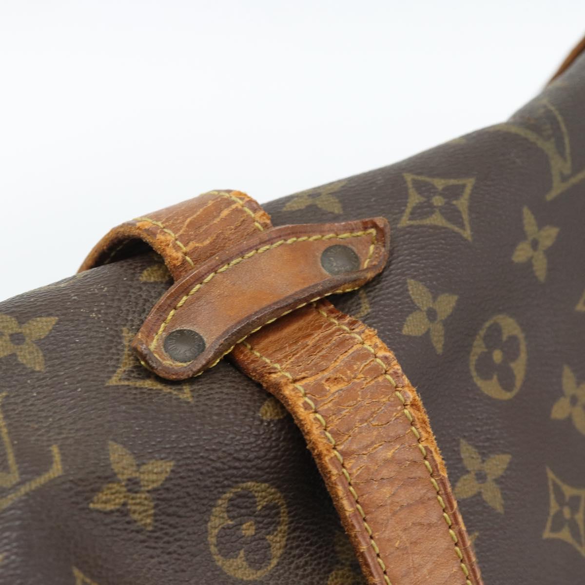 LOUIS VUITTON Monogram Saumur 43 Shoulder Bag M42252 LV Auth 135367