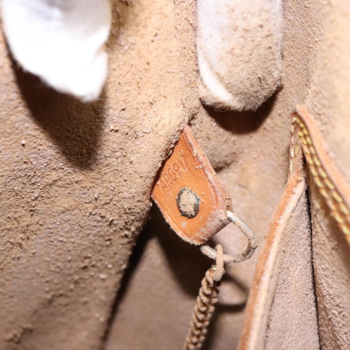 LOUIS VUITTON Monogram Bucket GM Shoulder Bag M42236 LV Auth 135369