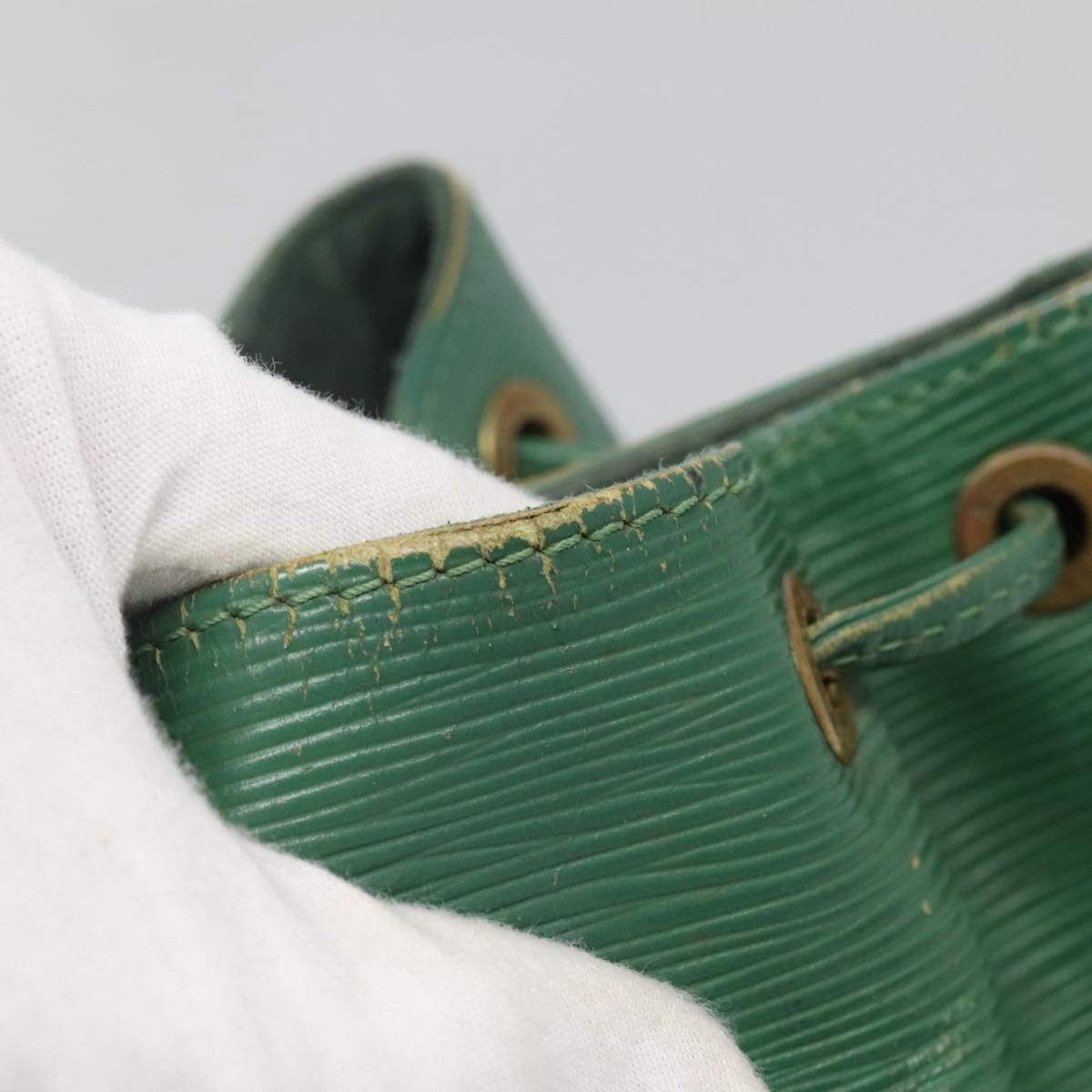 LOUIS VUITTON Epi Noe Shoulder Bag Green M44004 LV Auth 135420