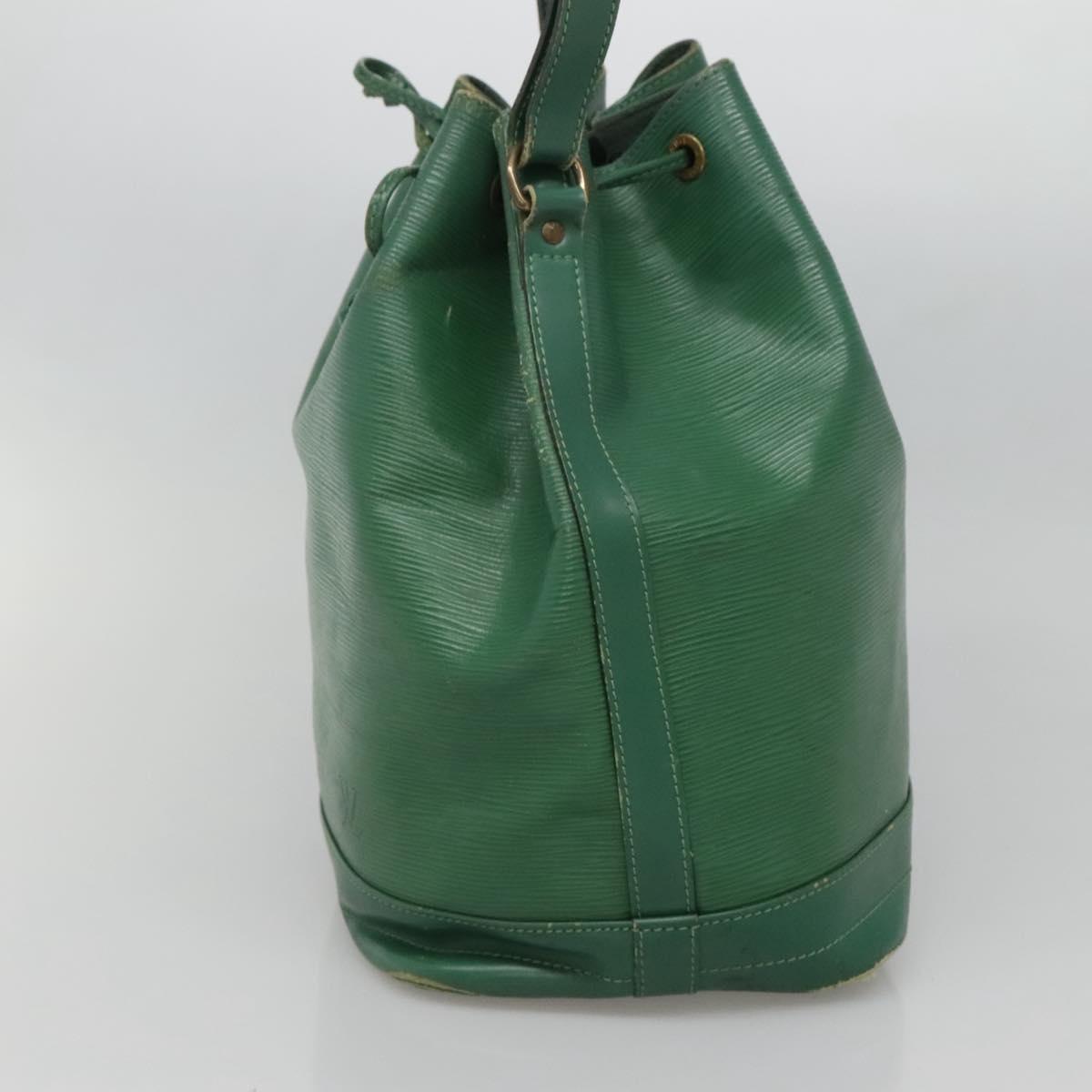 LOUIS VUITTON Epi Noe Shoulder Bag Green M44004 LV Auth 135420