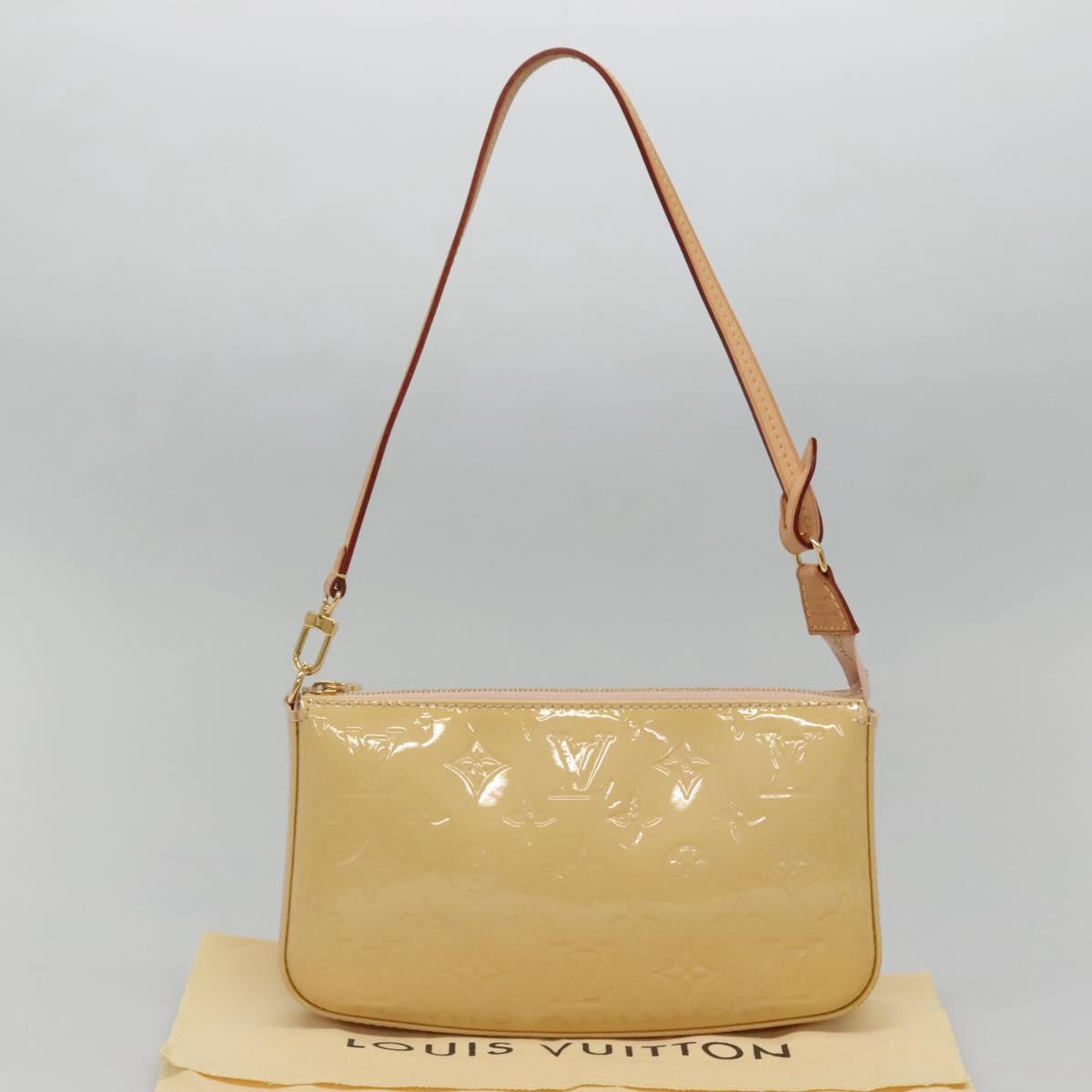 LOUIS VUITTON Vernis Pochette Accessoires Rose Angelique M90072 LV Auth 135464