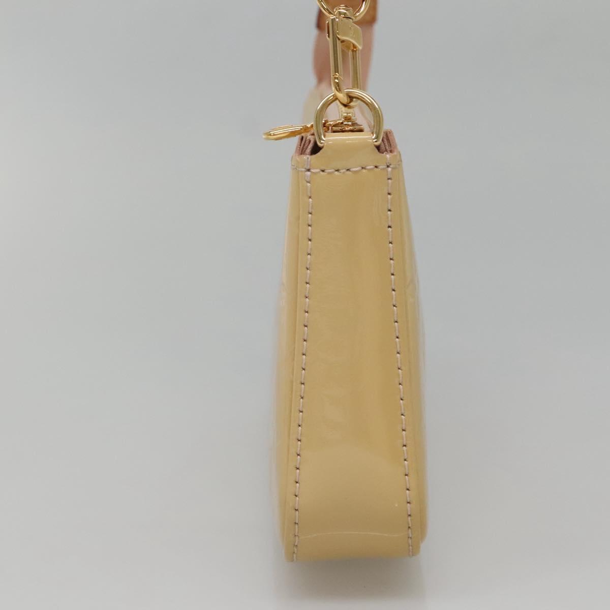 LOUIS VUITTON Vernis Pochette Accessoires Rose Angelique M90072 LV Auth 135464