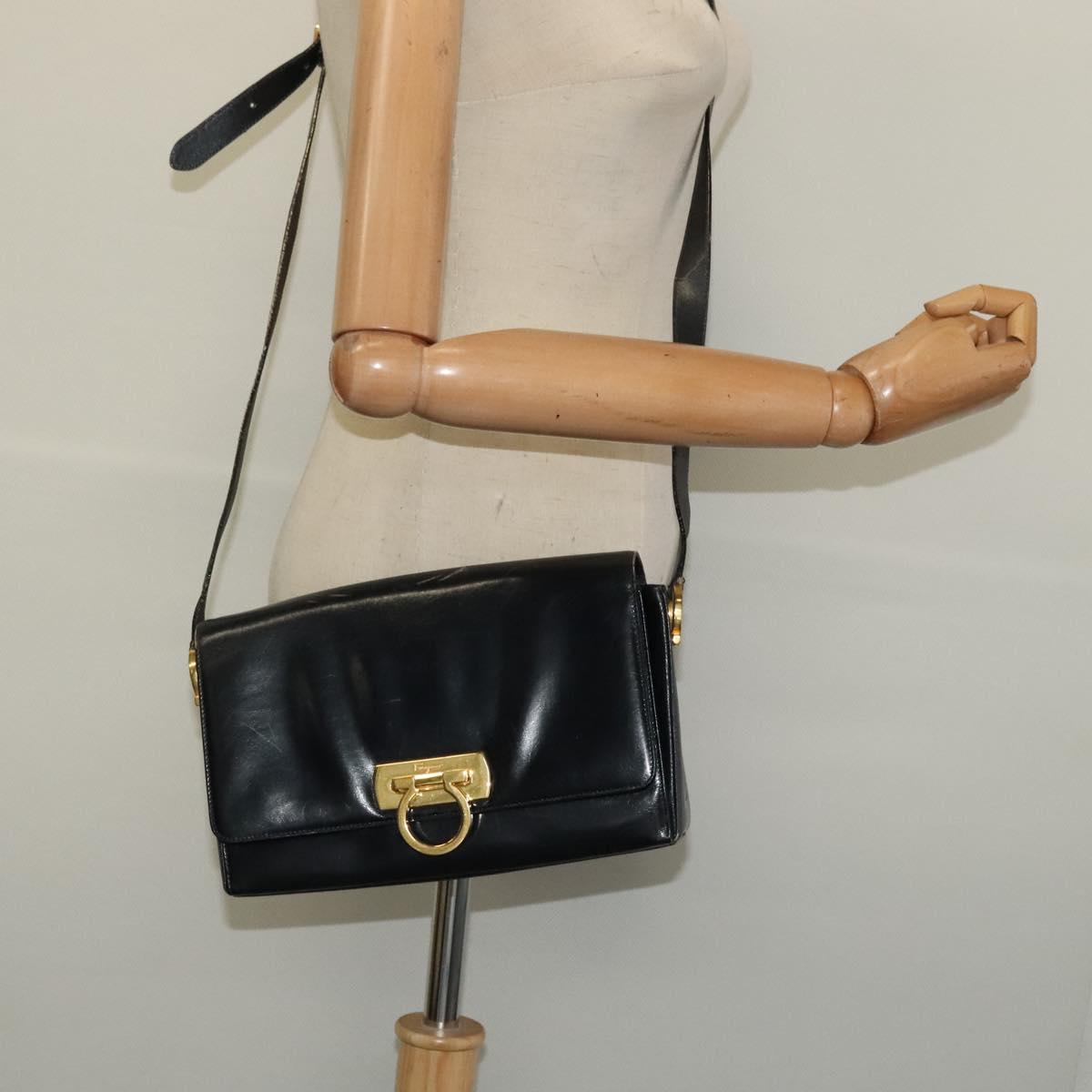 Salvatore Ferragamo Gancini Shoulder Bag Leather Black Gold Auth 135489