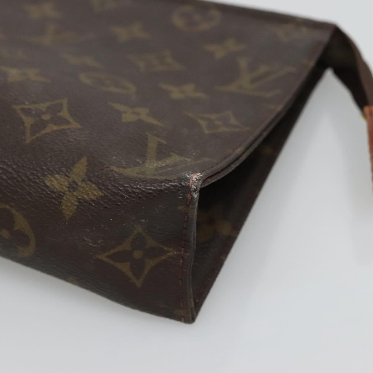 LOUIS VUITTON Monogram Poche Toilette 19 Pouch M47544 LV Auth 135578