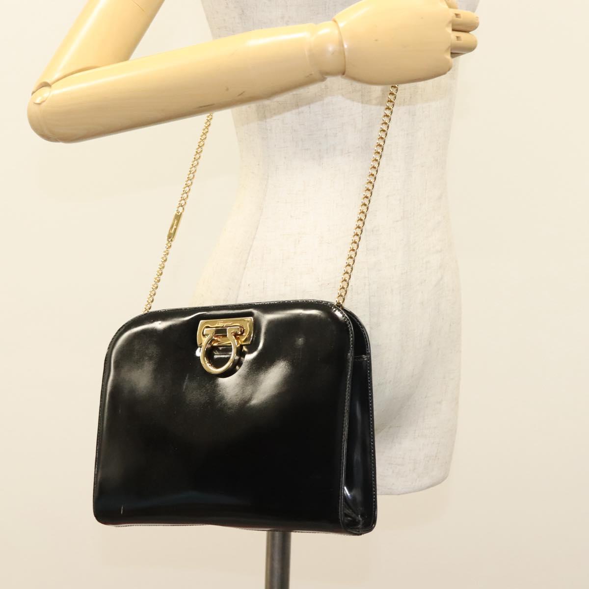 Salvatore Ferragamo Gancini Chain Shoulder Bag Enamel Black Silver Auth 135991