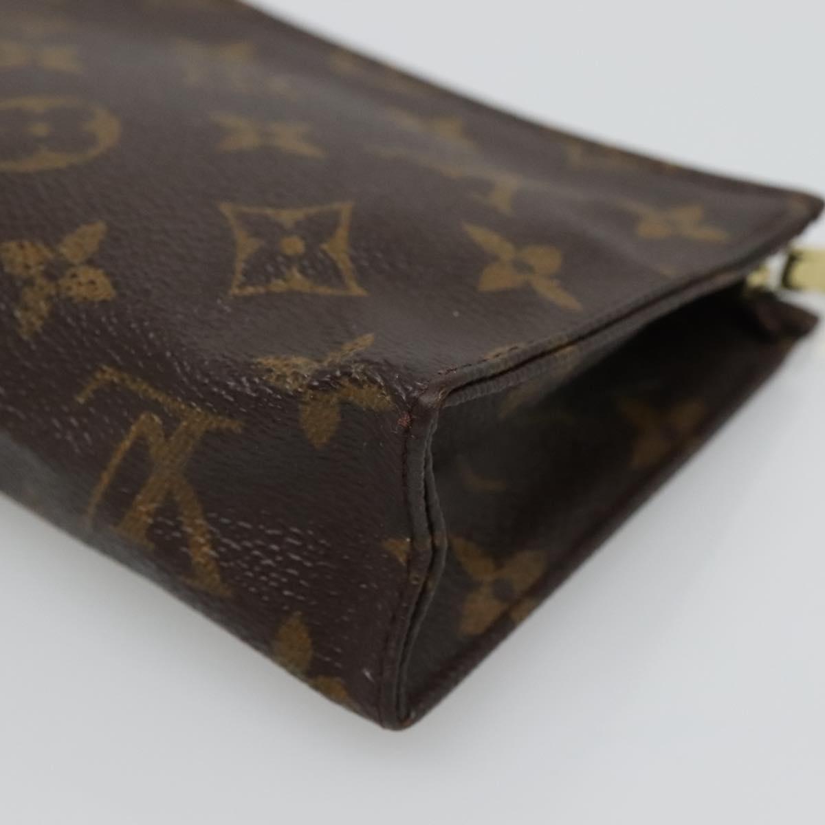 LOUIS VUITTON Monogram Poche Toilette 15 Pouch M47546 LV Auth 136347