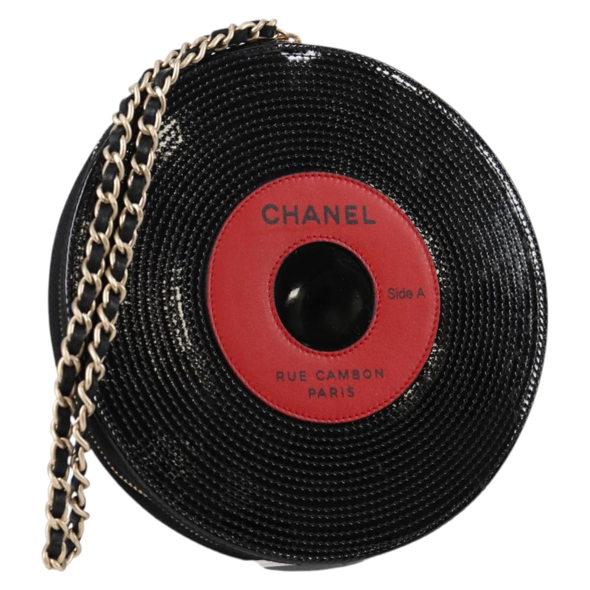 CHANEL Pouch Patent leather Black CC Auth 136541SM