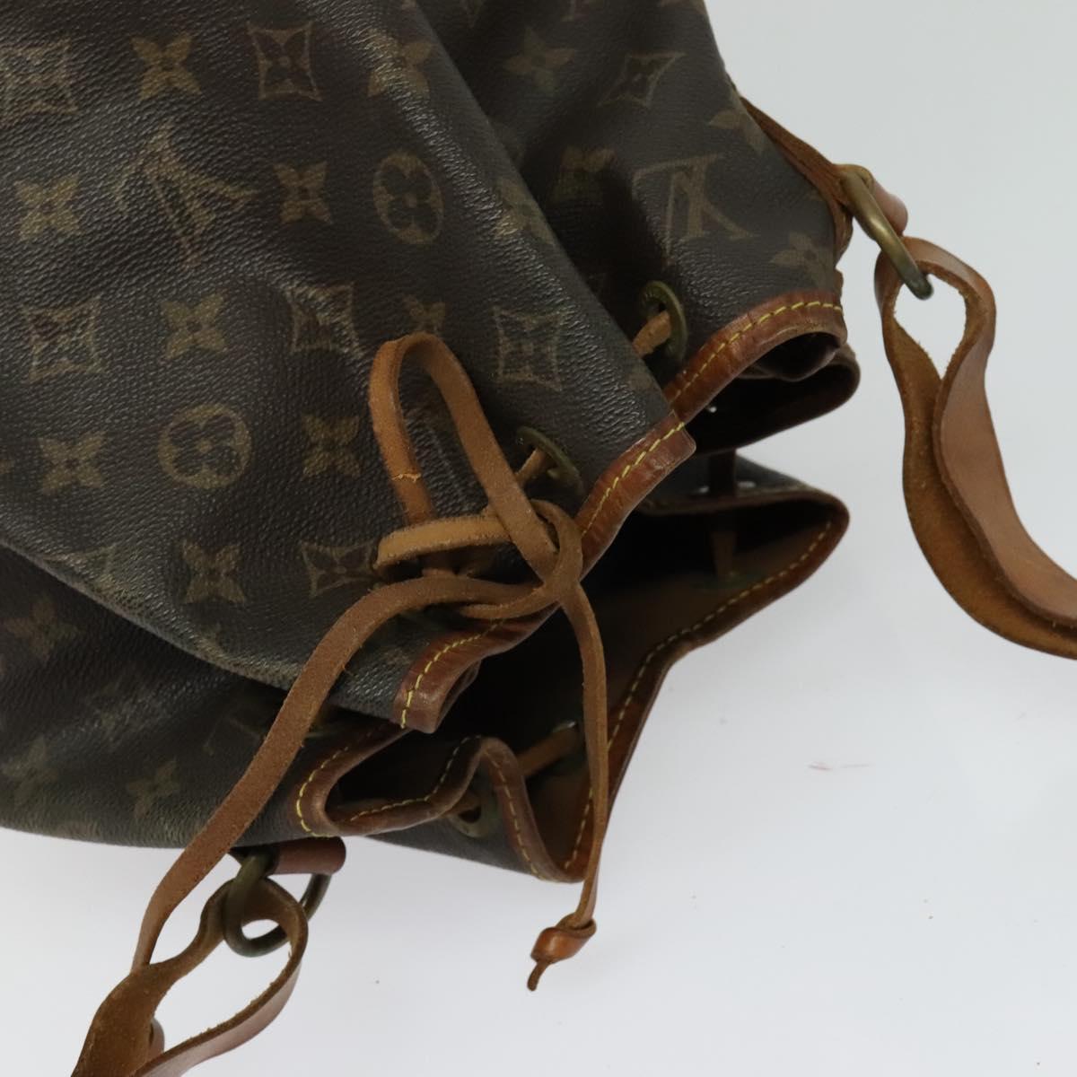 LOUIS VUITTON Monogram Petit Noe Shoulder Bag M42226 LV Auth 136705