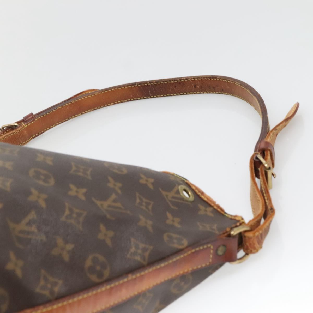 LOUIS VUITTON Monogram Petit Noe Shoulder Bag M42226 LV Auth 136932