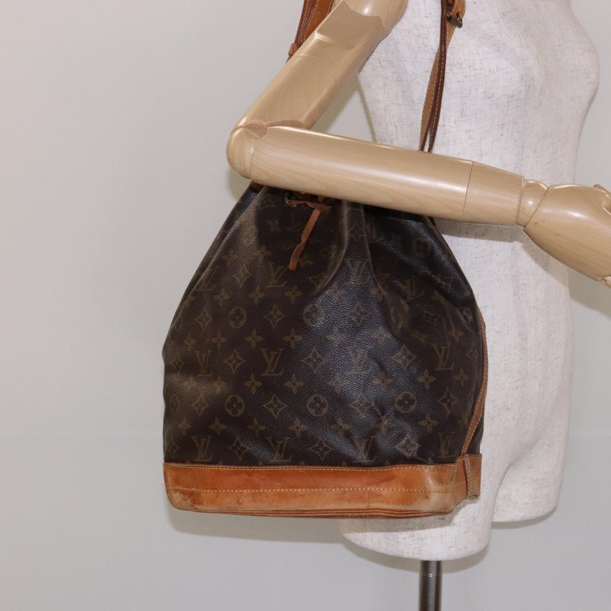 LOUIS VUITTON Monogram Noe Shoulder Bag M42224 LV Auth 136956