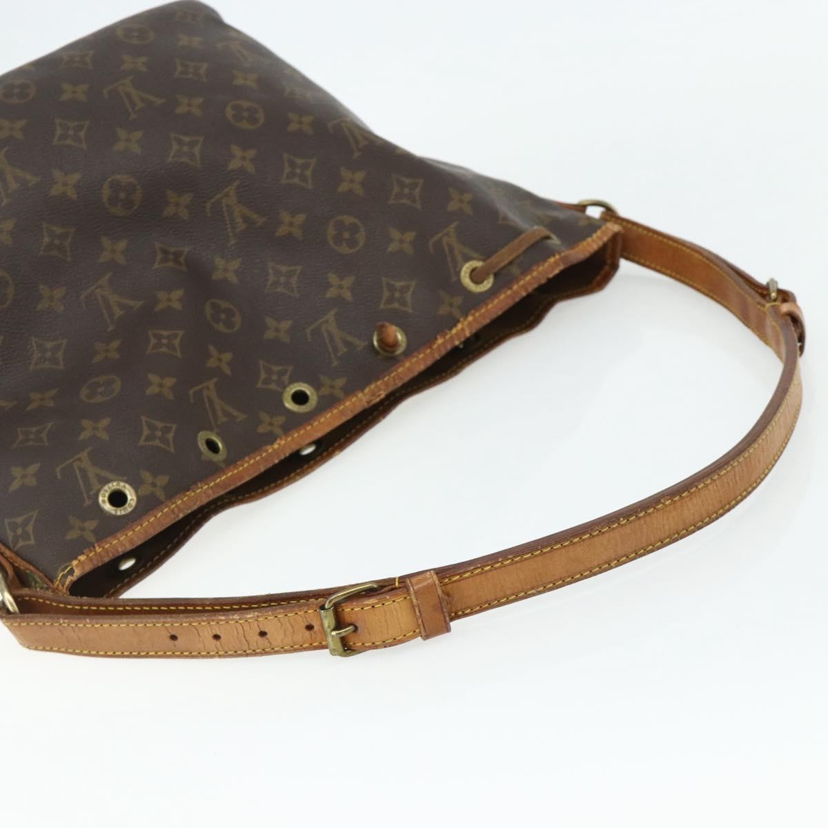 LOUIS VUITTON Monogram Petit Noe Shoulder Bag M42226 LV Auth 137263