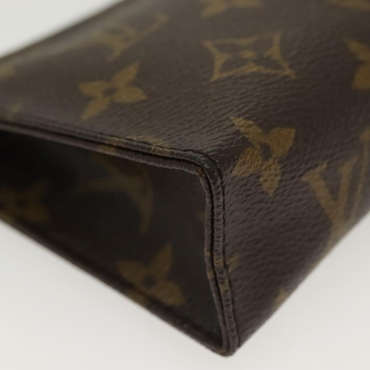 LOUIS VUITTON Monogram Poche Toilette 15 Pouch M47546 LV Auth 137296