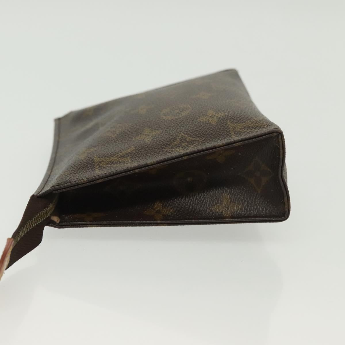LOUIS VUITTON Monogram Poche Toilette 19 Pouch M47544 LV Auth 137297