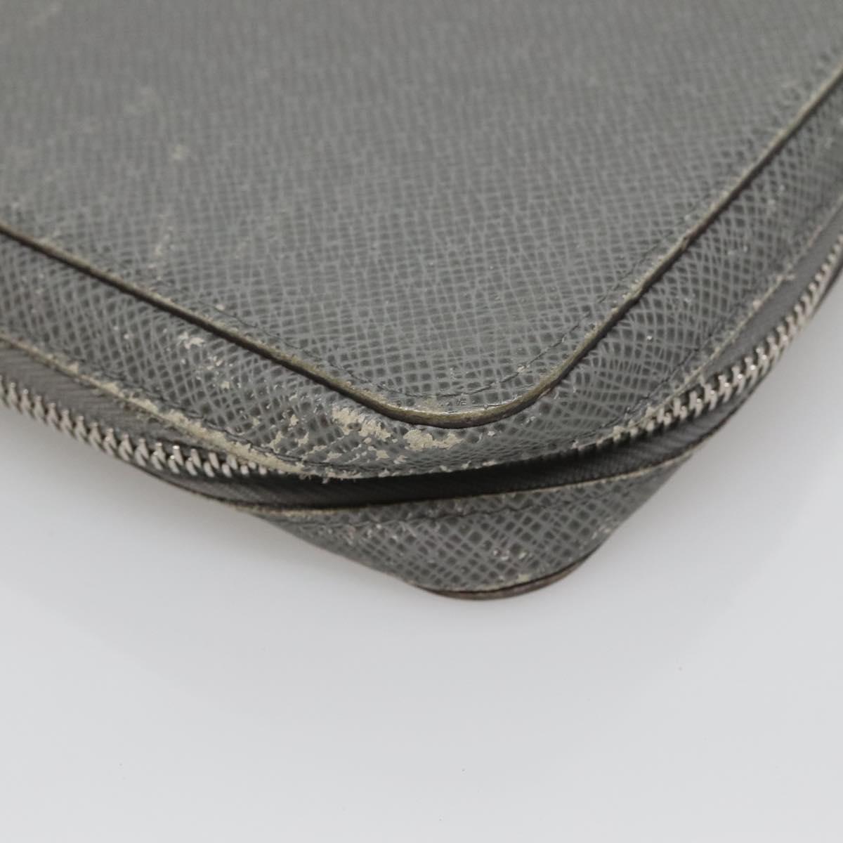 LOUIS VUITTON Taiga Zippy XL Long Wallet Gracie M42856 LV Auth 137308