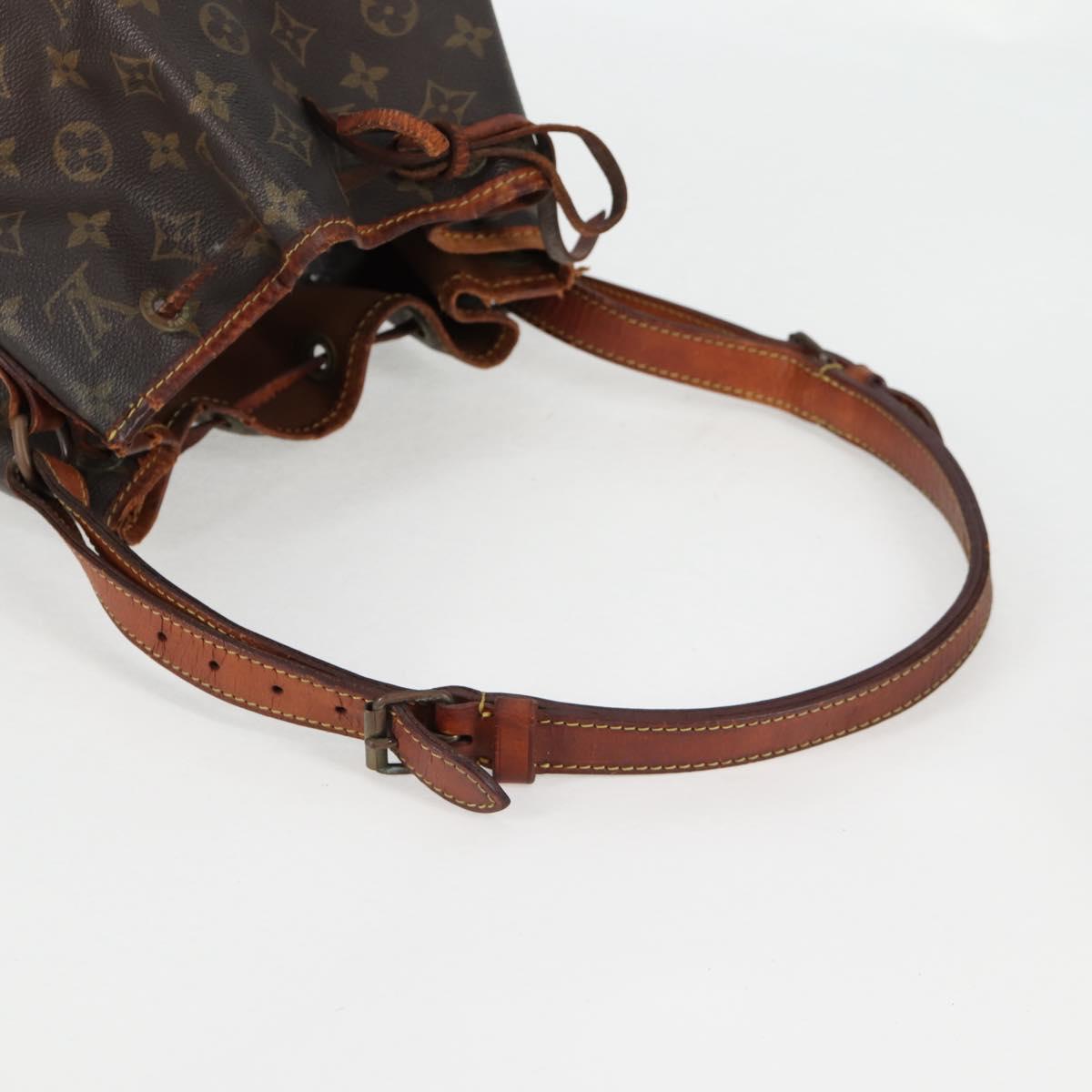 LOUIS VUITTON Monogram Petit Noe Shoulder Bag M42226 LV Auth 137554