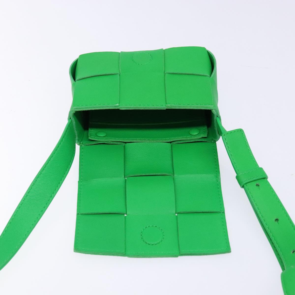 BOTTEGA VENETA MAXI INTRECCIATO Candy Cassette Bag Leather Green Auth 137583