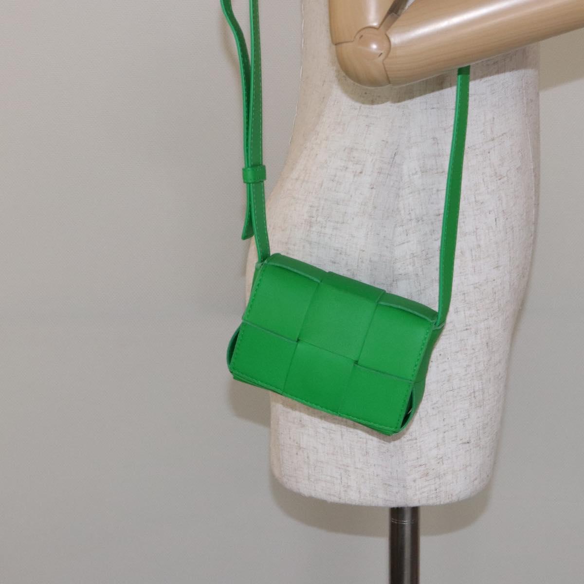 BOTTEGA VENETA MAXI INTRECCIATO Candy Cassette Bag Leather Green Auth 137583