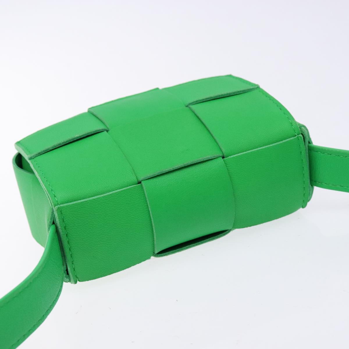 BOTTEGA VENETA MAXI INTRECCIATO Candy Cassette Bag Leather Green Auth 137583