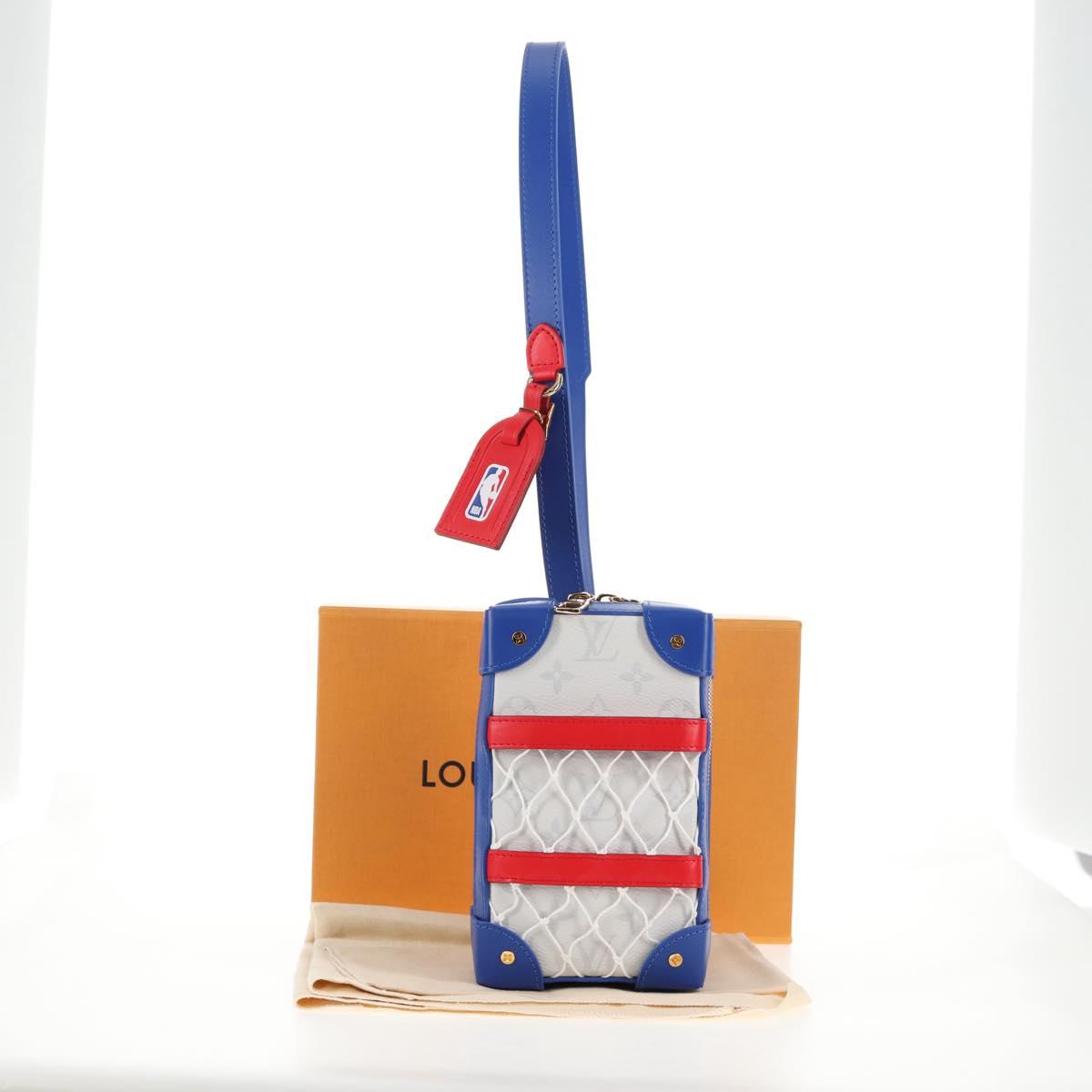 LOUIS VUITTON White LV X NBA Soft Trunk Phone Box Bag M80101 LV Auth 138078SAM