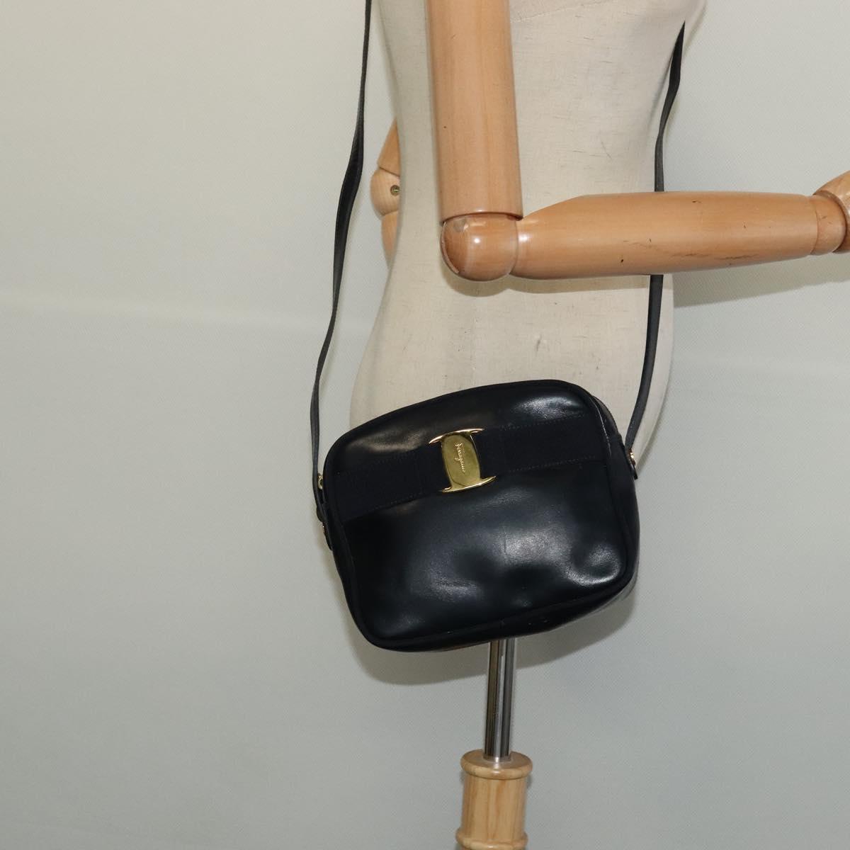 Salvatore Ferragamo Vala Shoulder Bag Leather Navy Gold Auth 138120