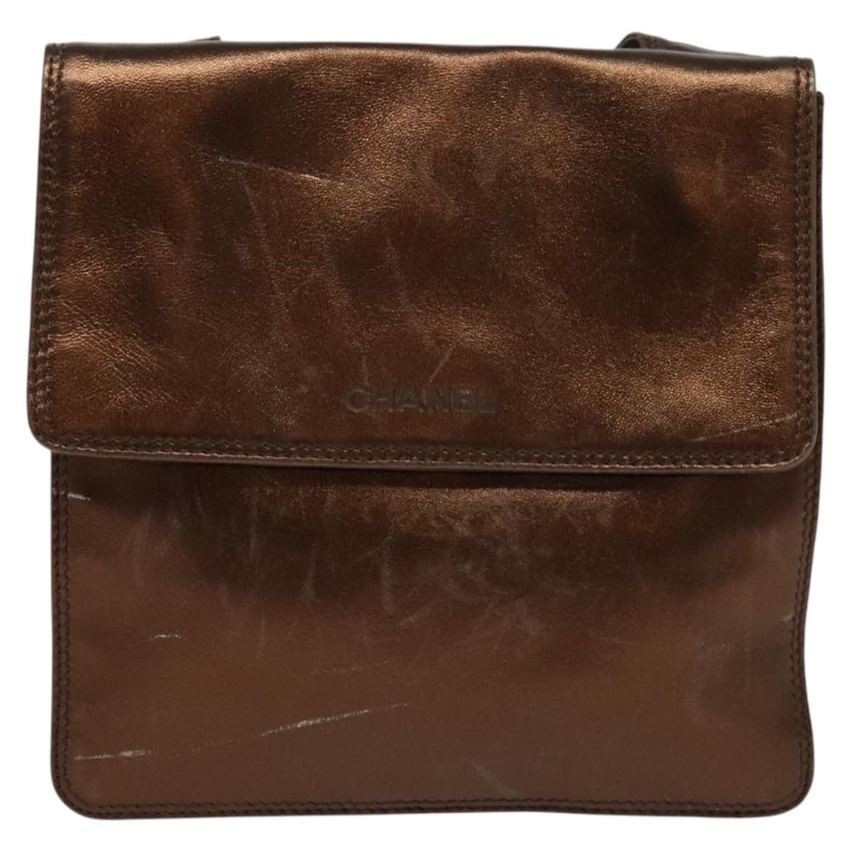 CHANEL Shoulder Bag Leather Brown CC Auth 138366