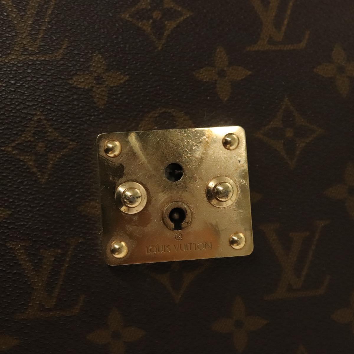 LOUIS VUITTON Monogram Porte Documents Bandouliere Bag M53338 Auth 138687