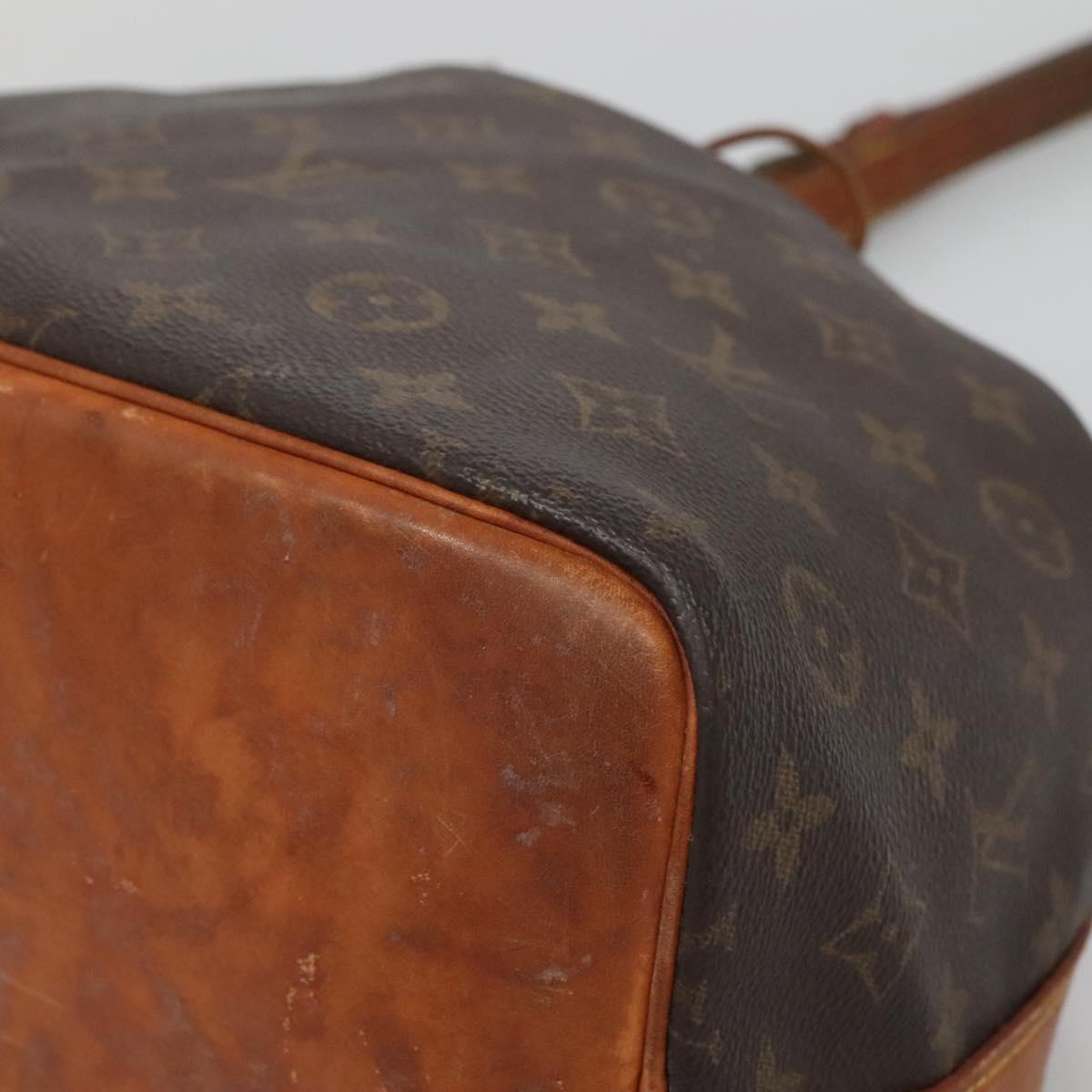 LOUIS VUITTON Monogram Petit Noe Shoulder Bag M42226 LV Auth 138700