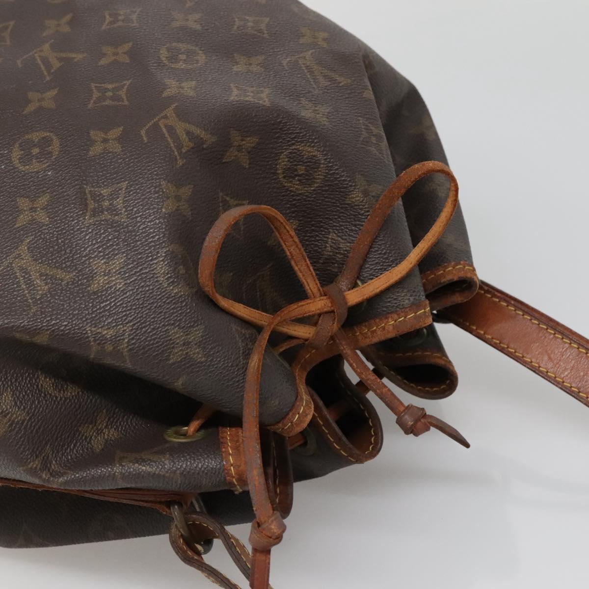 LOUIS VUITTON Monogram Petit Noe Shoulder Bag M42226 LV Auth 138700