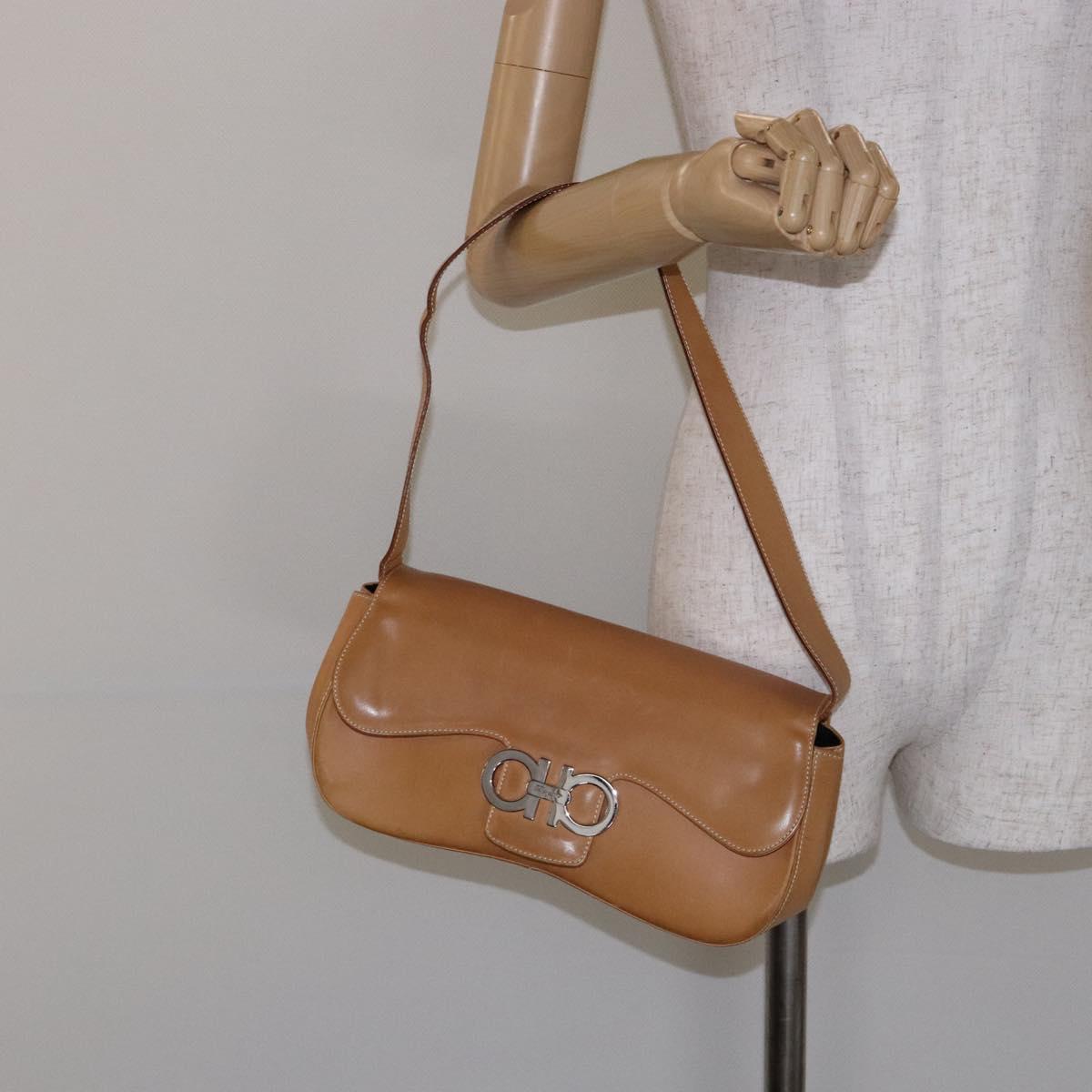 Salvatore Ferragamo Gancini Shoulder Bag Leather Beige Silver Auth 138875