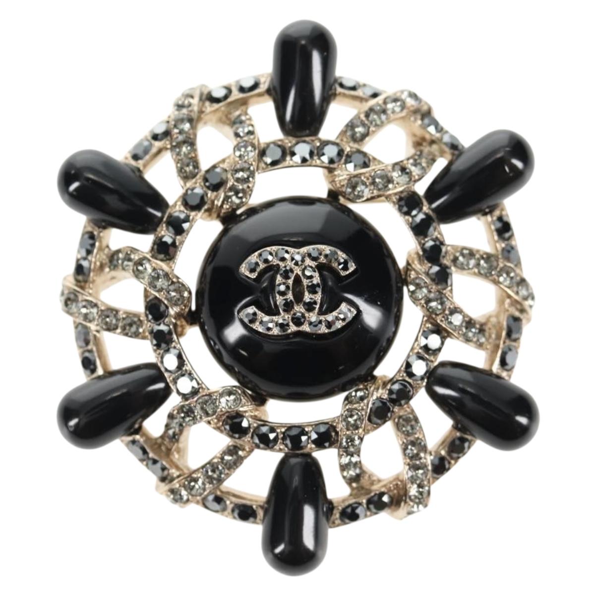 CHANEL Brooch metal Black CC Auth 139036M