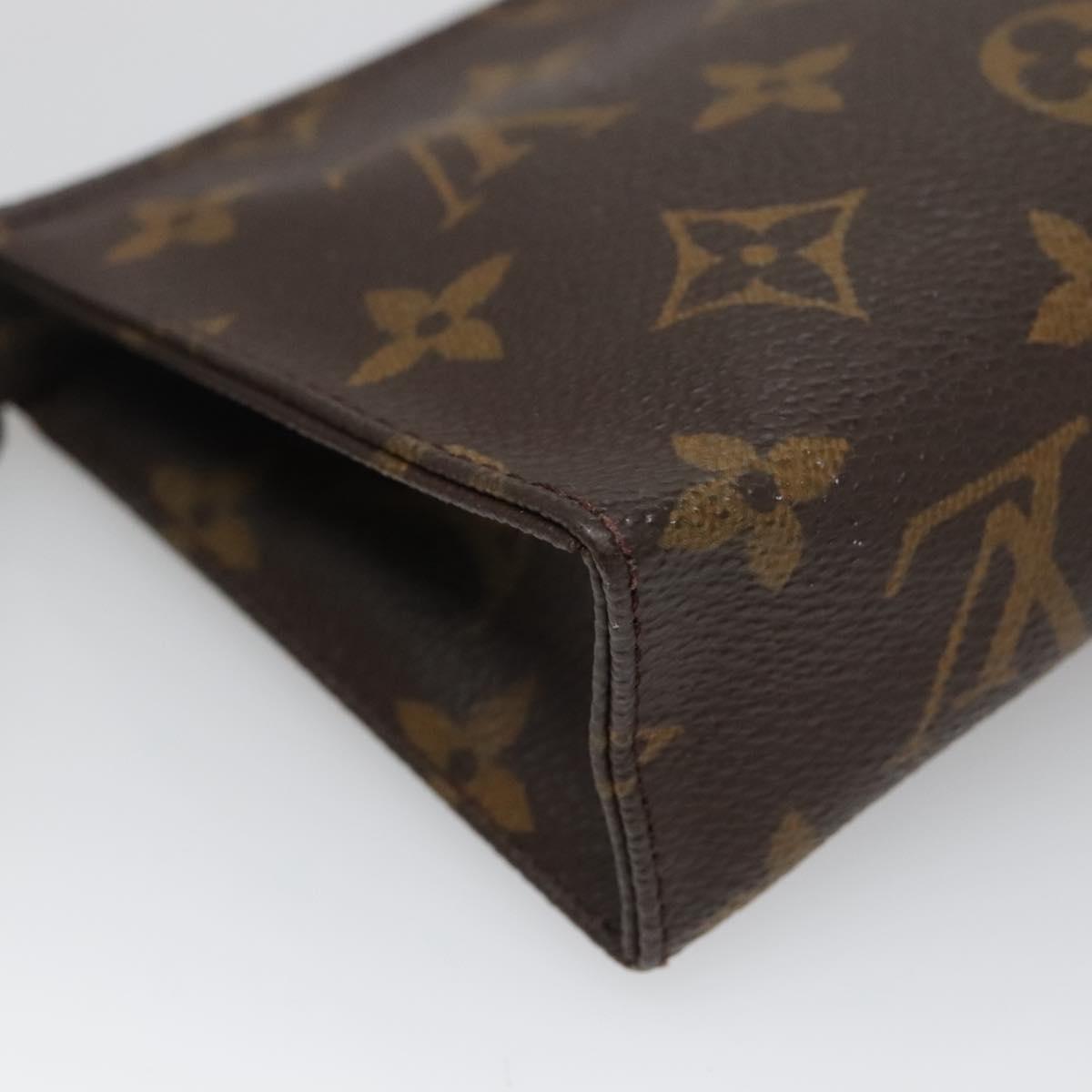 LOUIS VUITTON Monogram Poche Toilette 15 Pouch M47546 LV Auth 139378