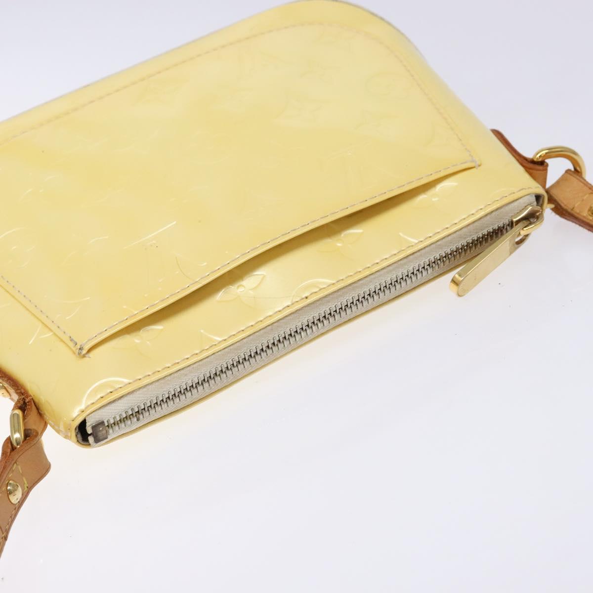 LOUIS VUITTON Monogram Vernis Minna Street Shoulder Bag Perle M91509 Auth 139504